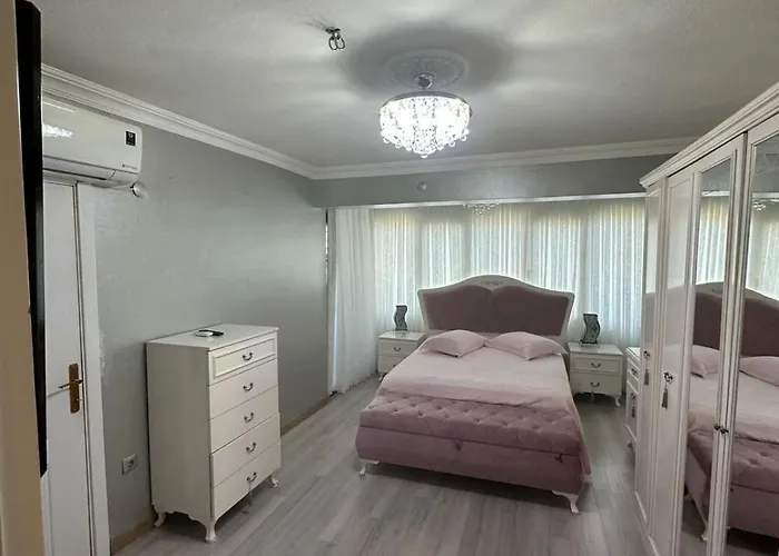 With Private Pool In וילה