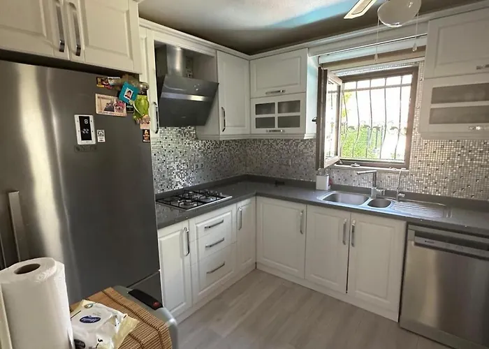 וילה With Private Pool In