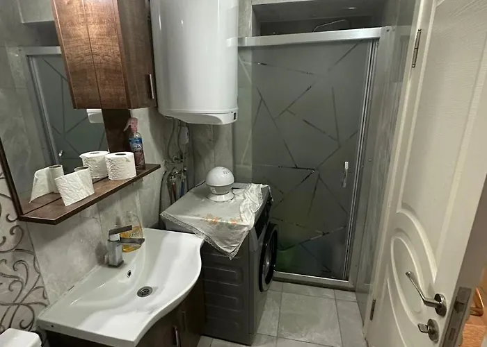 With Private Pool In וילה