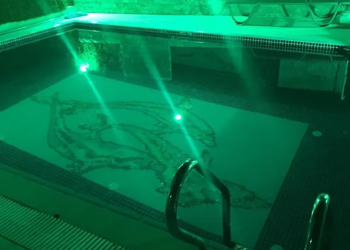 With Private Pool In فيلة